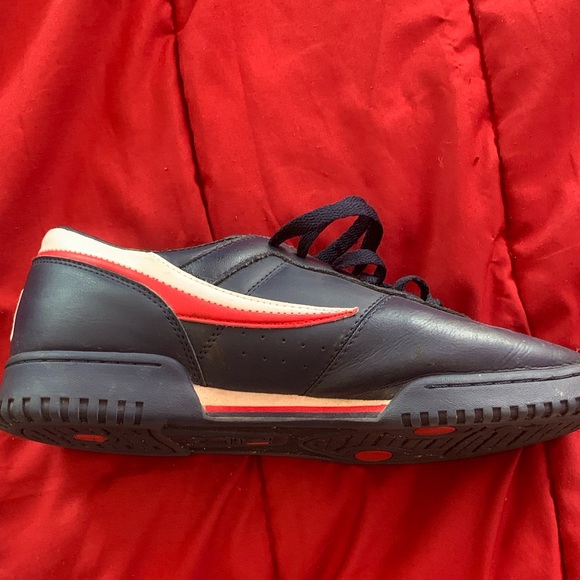 Fila Shoes - Picture 4 of 5